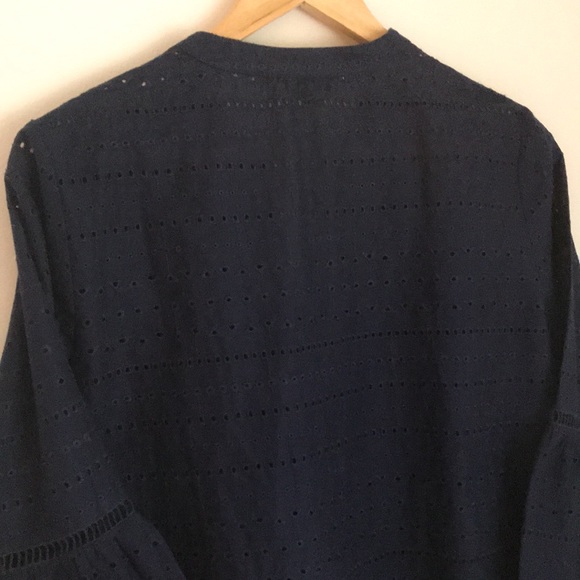 Izod Navy Balloon Flare Sleeve Blouse Size M - Picture 13 of 15